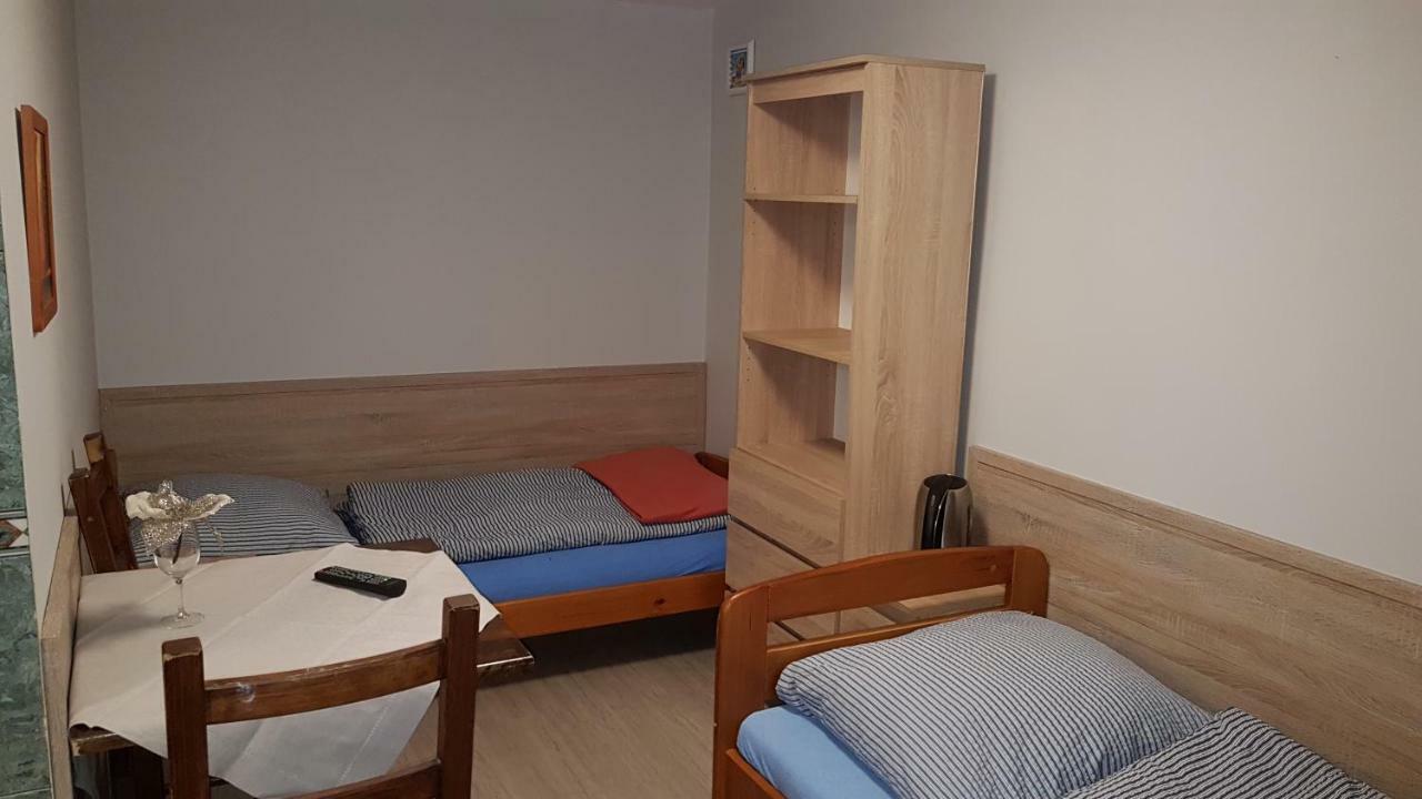 Noclegi Silesia Tychy Exterior foto